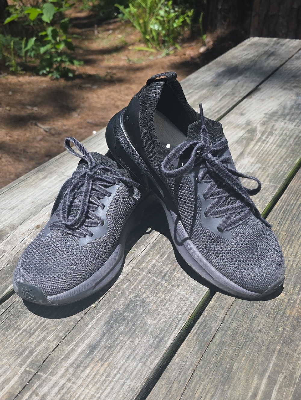 KURU Women's Gray Knit Lace-Up Athletic Shoes 7.5 KURUCLOUD